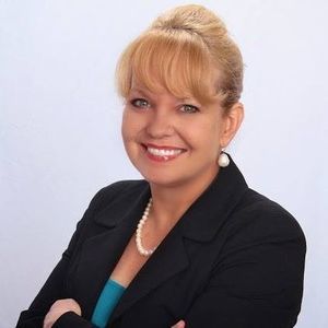 Meet your Posher, Carla